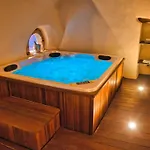 P'tit Coin Paradis , Jacuzzi Piscine Chauffee Σπίτι διακοπών *