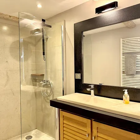 P'tit Coin Paradis , Jacuzzi Piscine Chauffee Semesterbostad